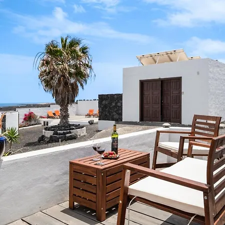 Playa Marina Eco Daire Arrieta (Lanzarote)