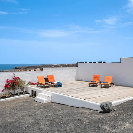 Daire Playa Marina Eco Arrieta (Lanzarote)